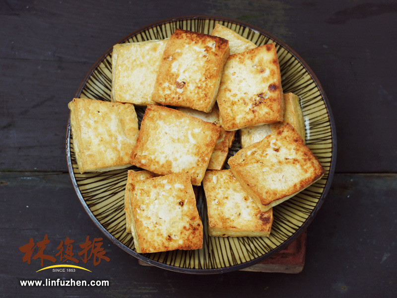 ��Ů������ײ��ҵ�����