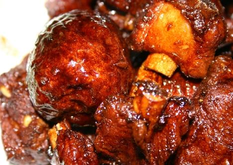 虎皮蛋烧排骨的做法