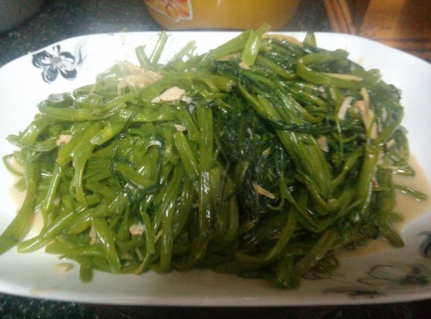 ���鳴ͨ�˵�����