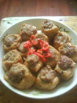 油豆腐釀肉的做法