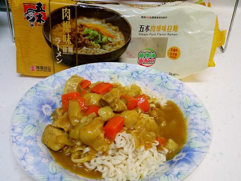 咖哩拉面的做法