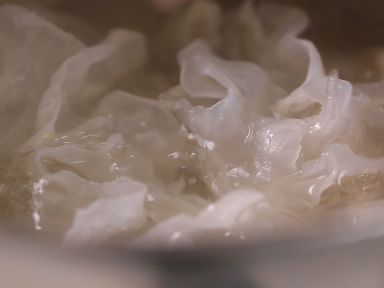 ľ��ѩ�����׵�����