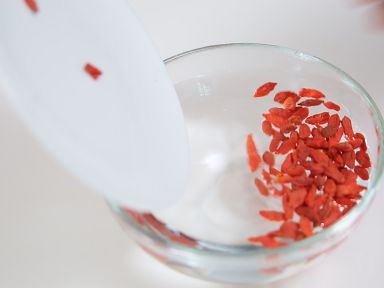 ľ��ѩ�����׵�����