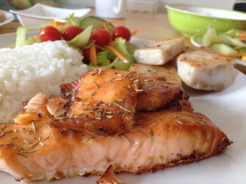 迷迭香烤鲑鱼【Fang&Maggie】的做法