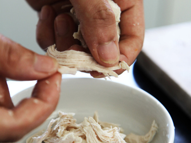 ¡¾ÒÁÀòɯ°×À±½´Ê³Æ×¡¿¼¦Ë¿À±½´Á¹ÃæµÄ×ö·¨