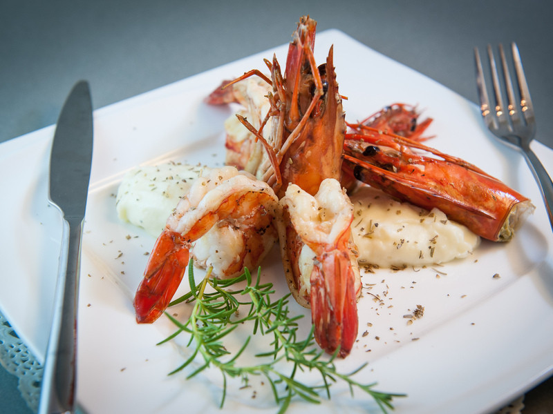 ����Ϻ�����������