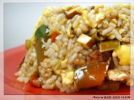 辣味香干蛋炒饭的做法