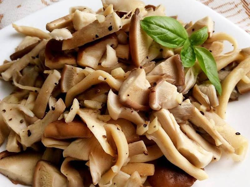 蒜味椒盐菇菇的做法