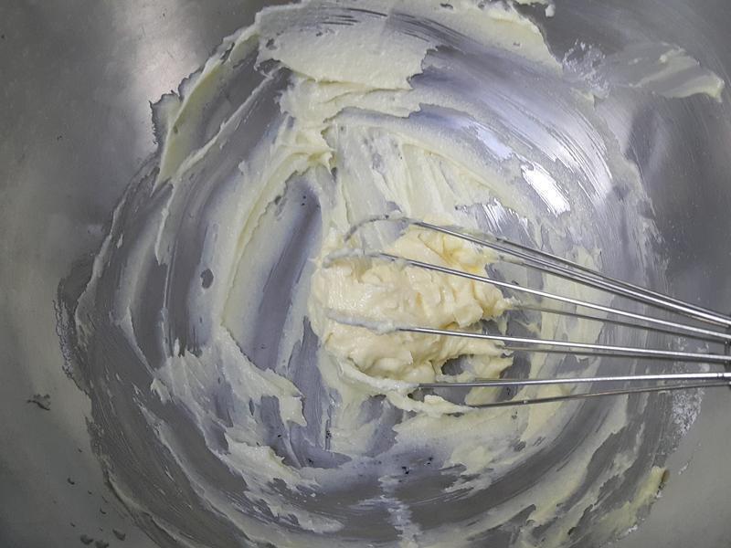 ��Ů���λ����� KITTYѹģ���ͱ��ɵ�����