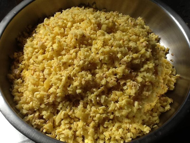 ����ש������