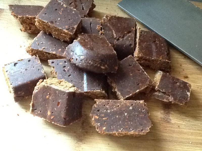 ����ש������