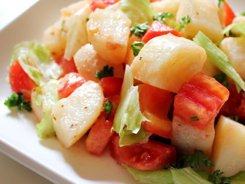 马铃薯爽拌番茄生菜的做法