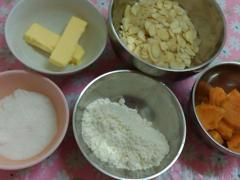 �ڷҵ�С����--�ع���Ƭ������