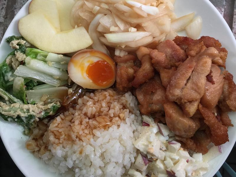 唐扬鸡佐塔塔酱盖饭的做法