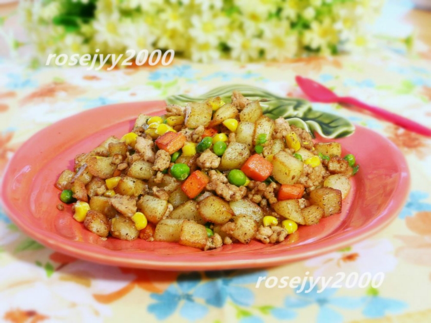 五香肉末土豆丁的做法