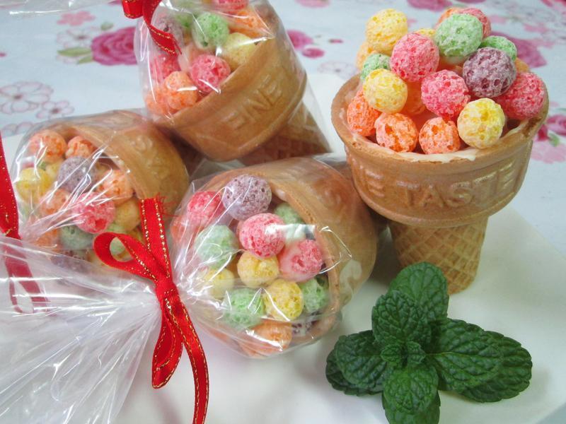 彩球棉花糖甜筒的做法