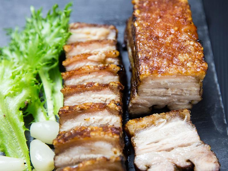 脆皮猪五花的做法