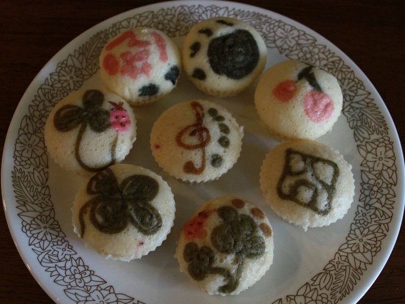 彩绘蒸蛋糕的做法