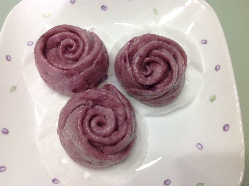 ��ɫõ�廨��ͷ������