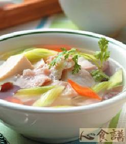 金针笋豆腐鱼片汤的做法