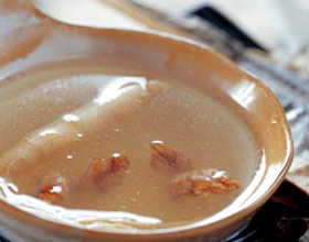 �˲κ�����������