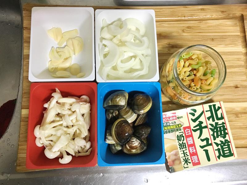 �����������ͨ�ķ۵�����