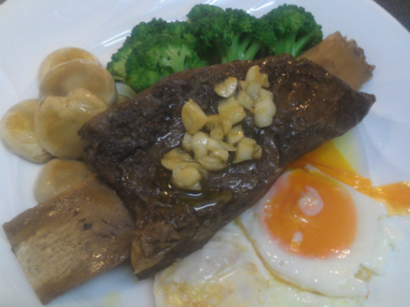 蒜香带骨牛排(料理包)的做法