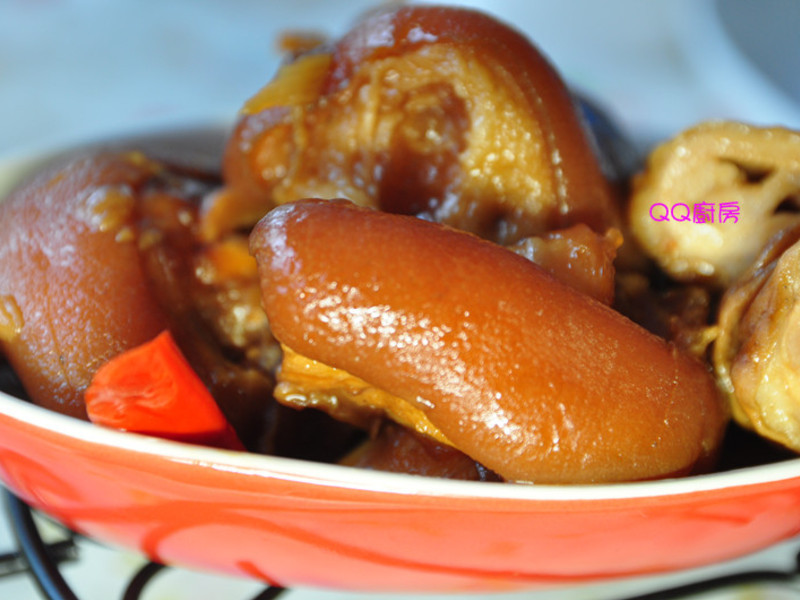香辣卤猪脚的做法