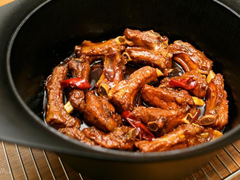 超下饭高升排骨的做法