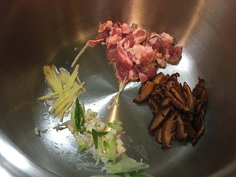 ���󼦲�������Ƭ������