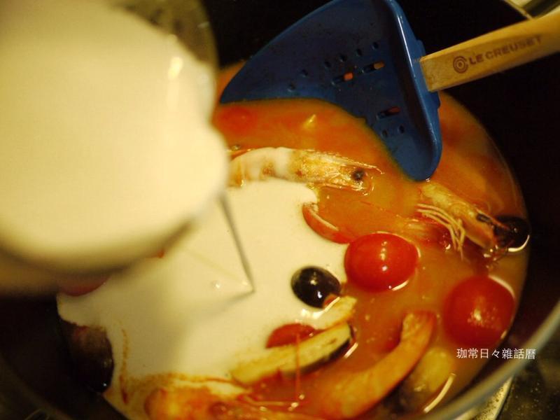 ̩ʽ����Ϻ����TOM YUM KUNG)������