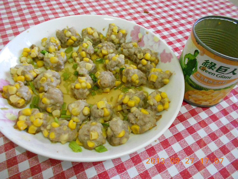 玉米一口肉丸子的做法