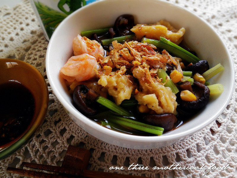 玉米虾仁面疙瘩的做法