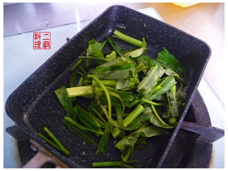 �������м������