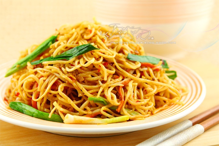 抢手美味之家常快手炒面的做法