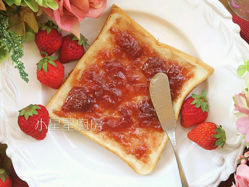 手工草莓果酱的做法
