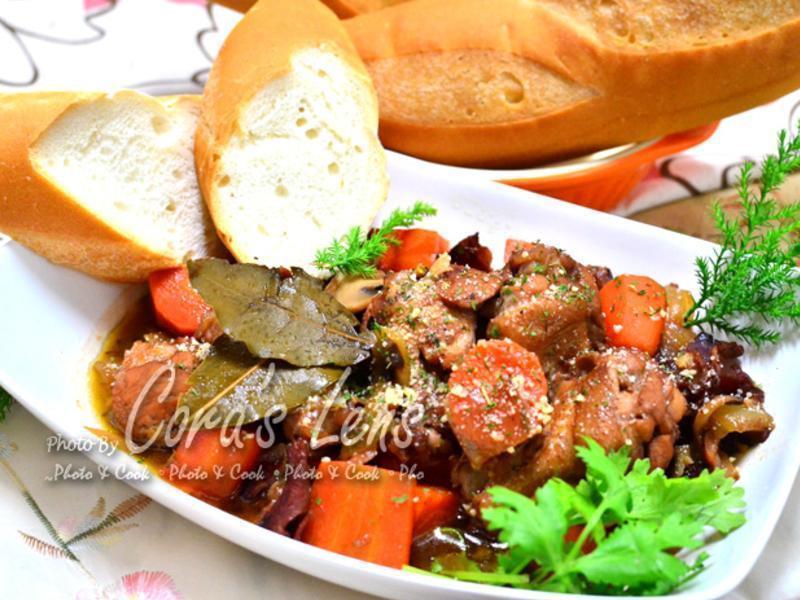 红酒培根炖小鸡腿【快锅就用乐锅史蒂娜】的做法