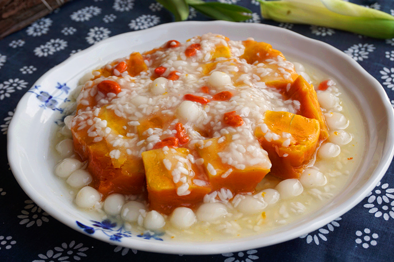 �ϹϾ���Բ�ӵ�����