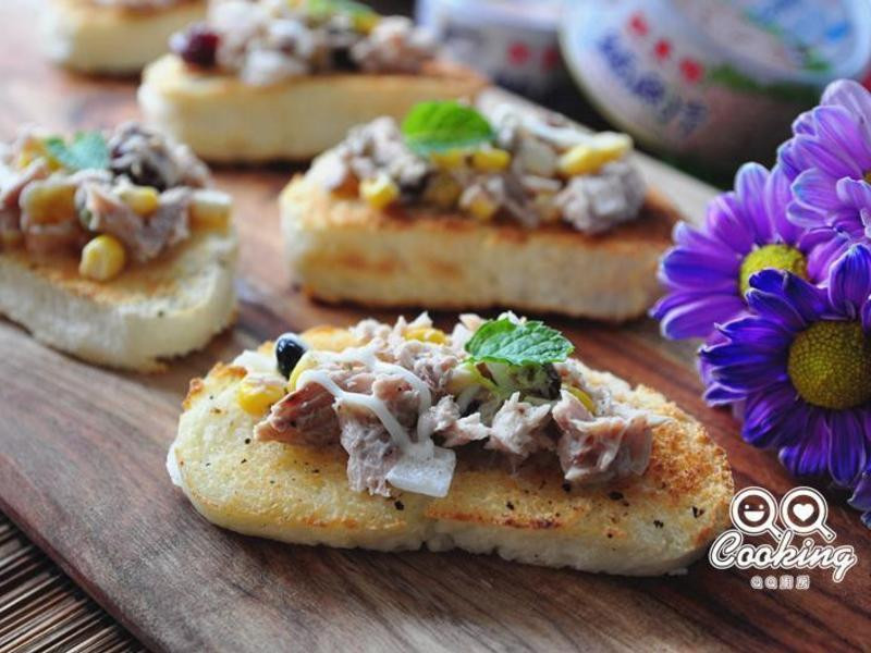 鲔鱼沙拉馒头脆饼【新东阳鲔鱼片】的做法