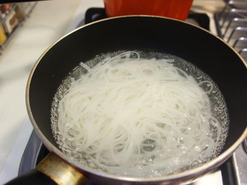 ����߷ɳ���ʺӷ۵�����