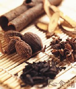 ����±��������