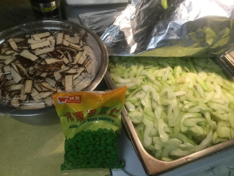 �۲�ľ������ɵ�����