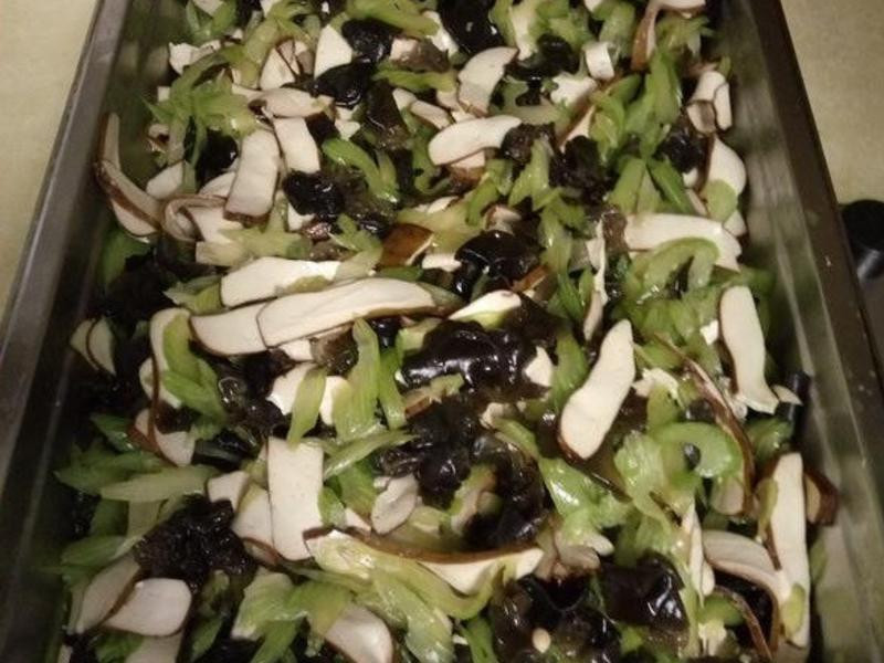 �۲�ľ������ɵ�����