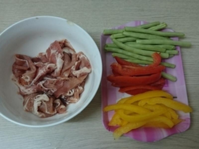 ��ɫ�����������