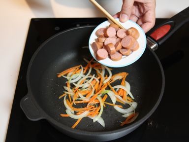 ��ʽͨ�ķ۵�����