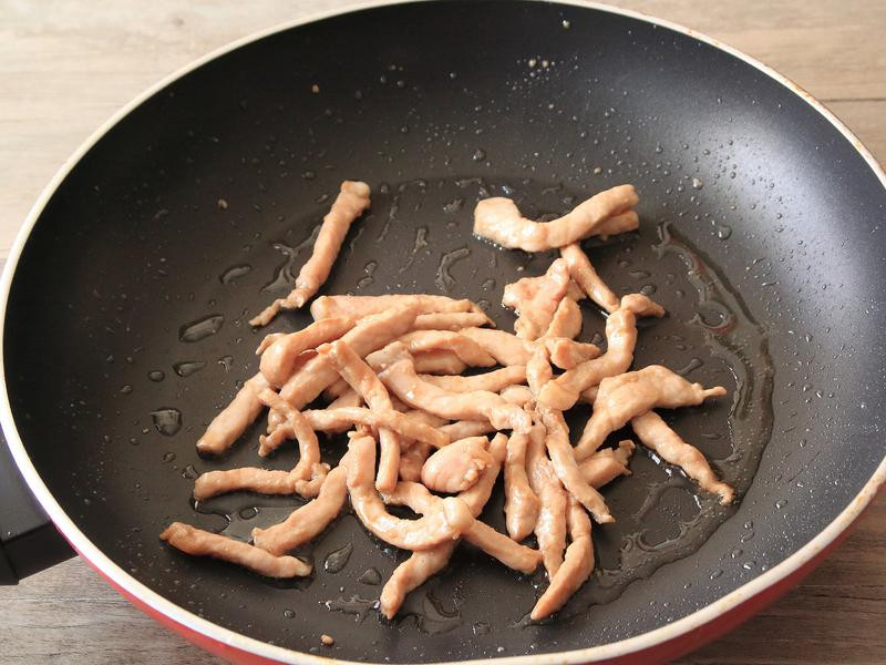 舞菇蛤蜊烩饭的做法