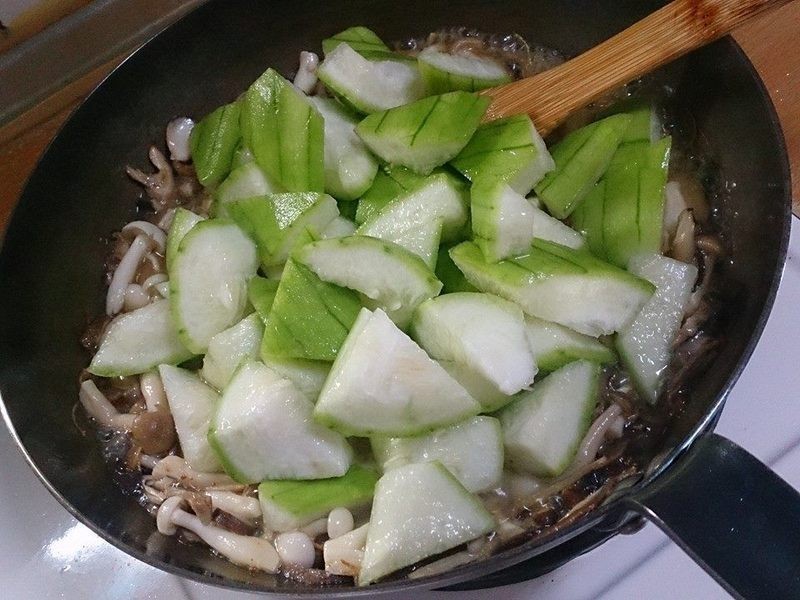 �۹���˿�ϡ�ţͷ�ƶ������衻������