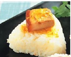 日式角煮饭团的做法