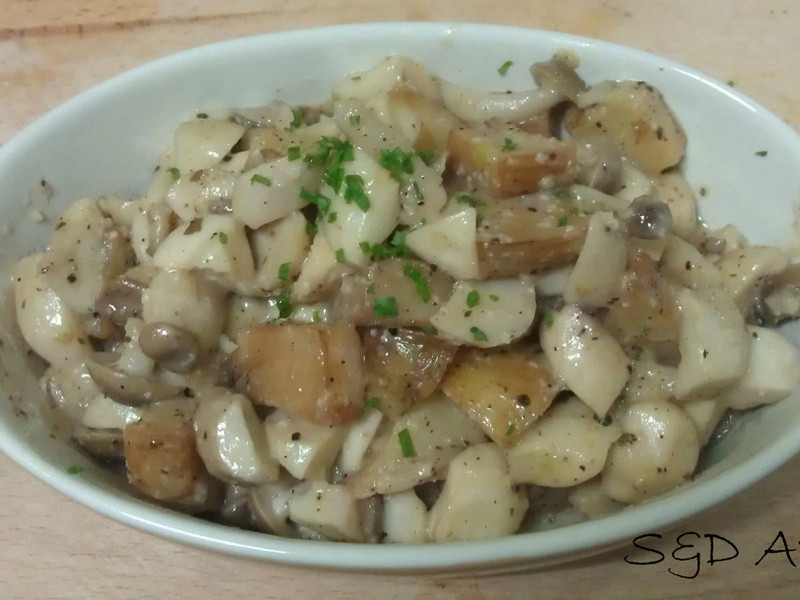 蒜香奶油洋芋杏鲍菇的做法