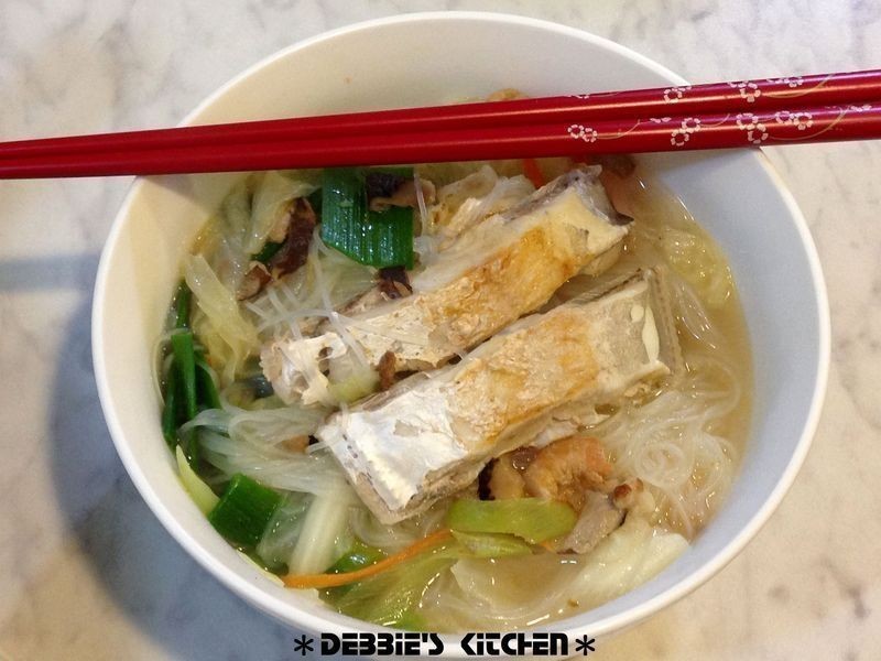 ★剥皮鱼米粉汤★的做法